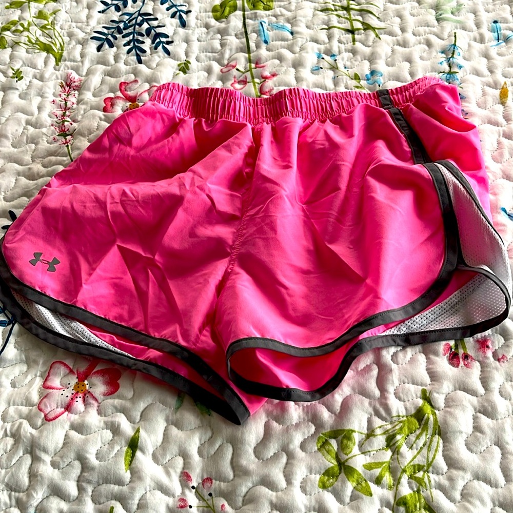 Pink under armour shorts